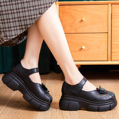 Retro Flower Plaited Leather Casual Shoes