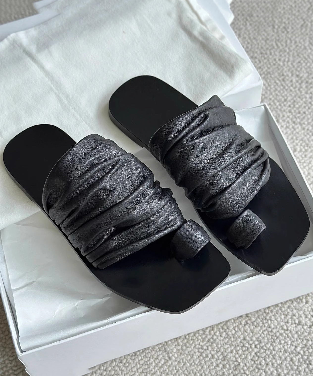 Summer New White Toe Flat Wrinkled Slippers