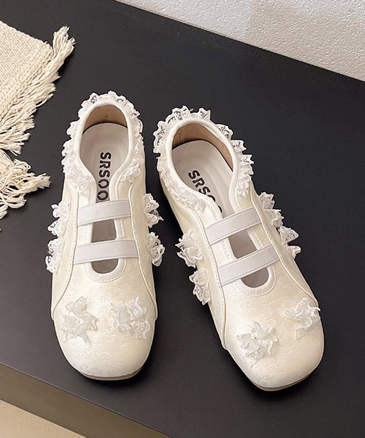Lace Splicing Flat Shoes Silver Faux Leather