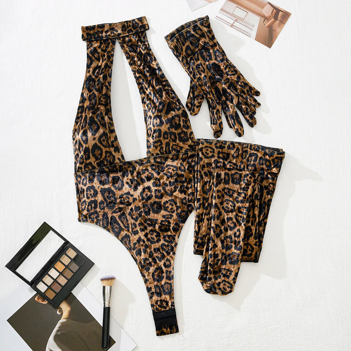 2025 Explosion Models Lingerie Leopard Print Jumpsuit Hollow Jumpsuit Stockings Gloves Erotic three-piece Set