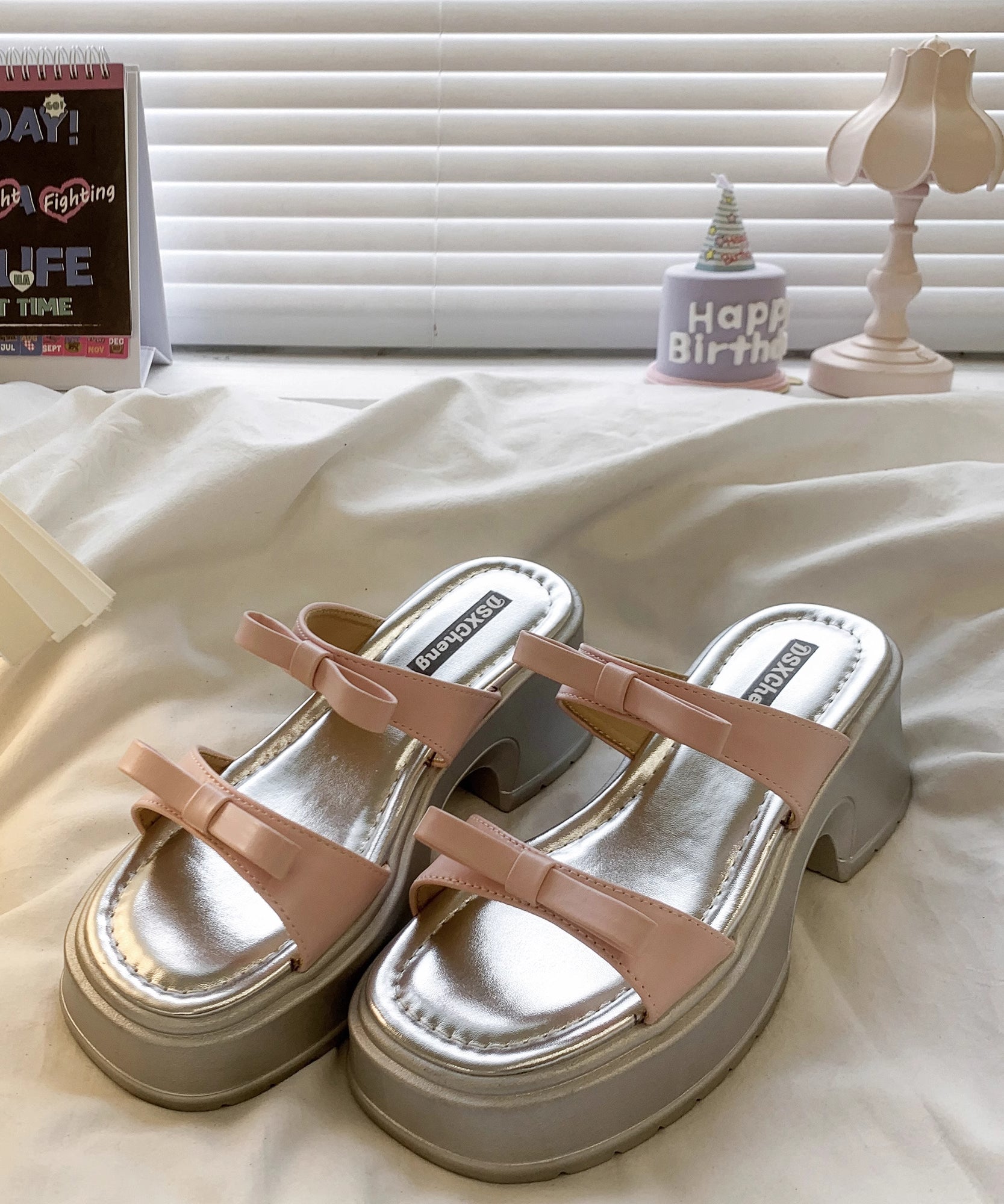 Black Bow Splicing Stylish Faux Leather Chunky Slide Sandals