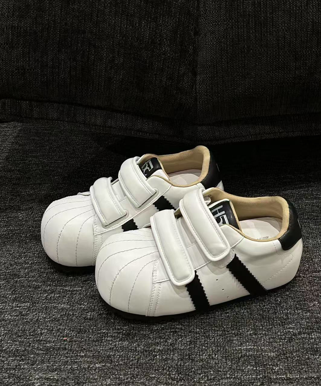 Casual Red Flat Shoes Splicing Cowhide Leather Buckle Strap