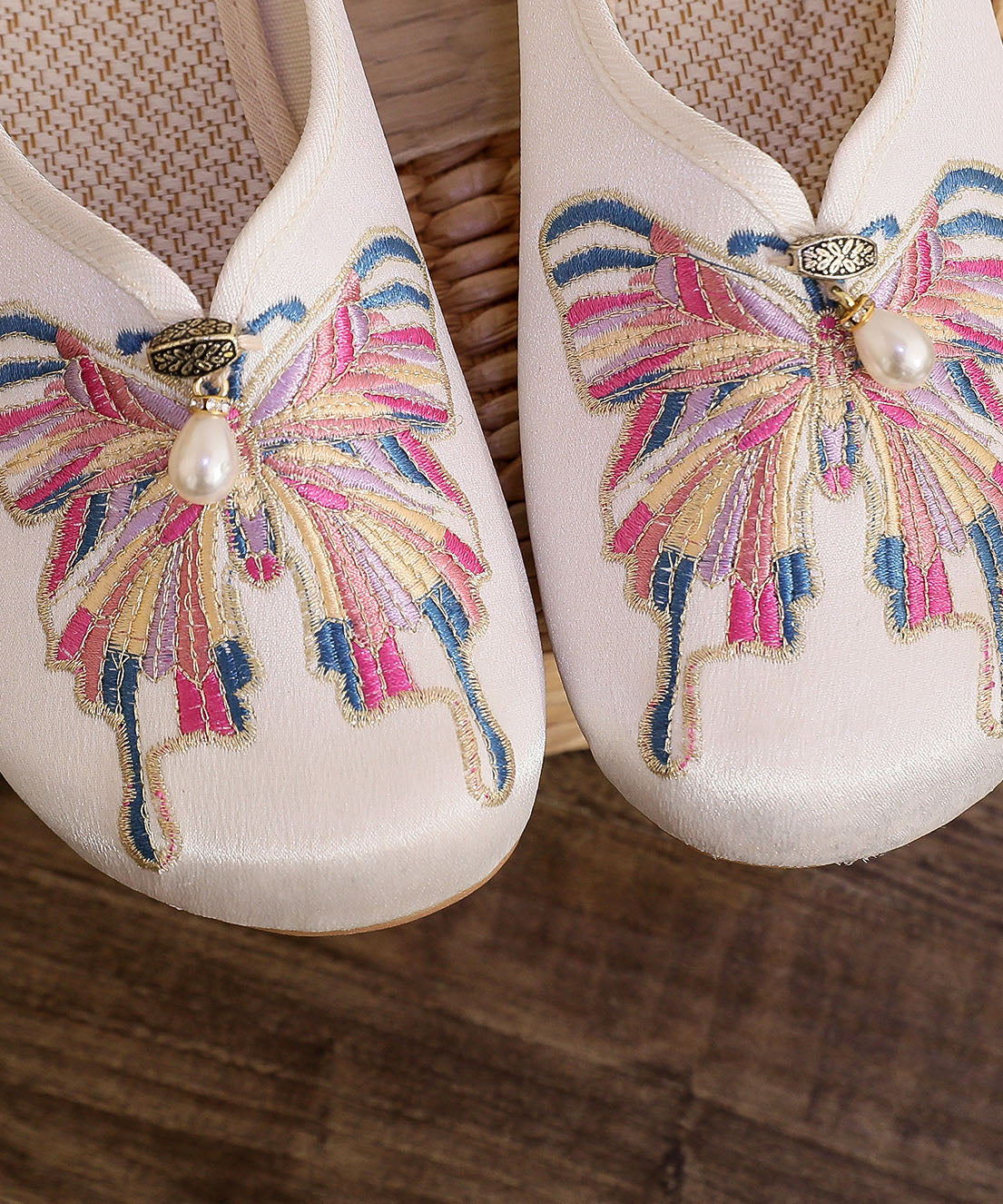 White Flat Slide Sandals Cotton Fabric Soft Splicing Embroideried