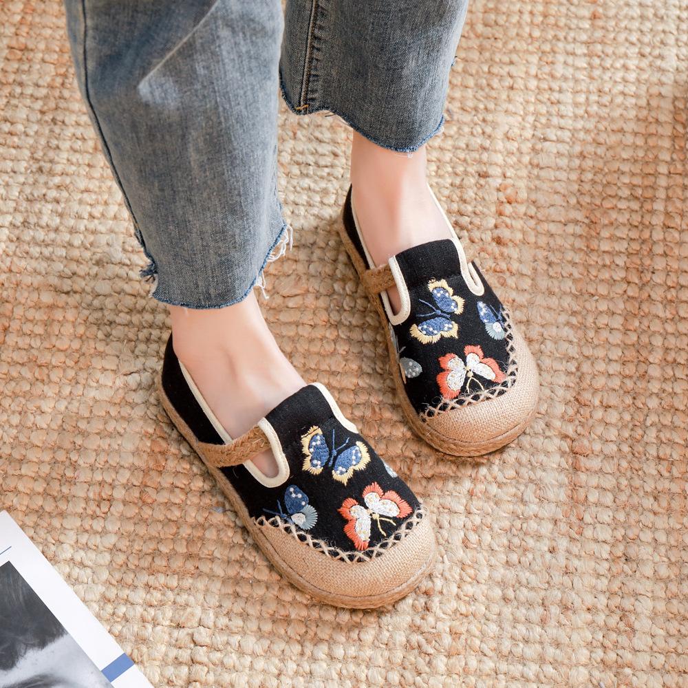 Butterfly Embroidered Cloth Shoes with Fresh Shallow