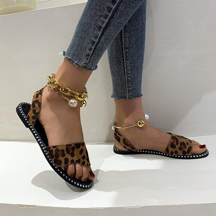 Simple Flat Bottom Pearl Buckle Roman Sandals