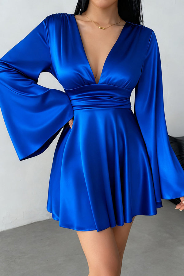 Solid Color V-neck Flared Long Sleeves Slim-fit Elegant Mini Dress