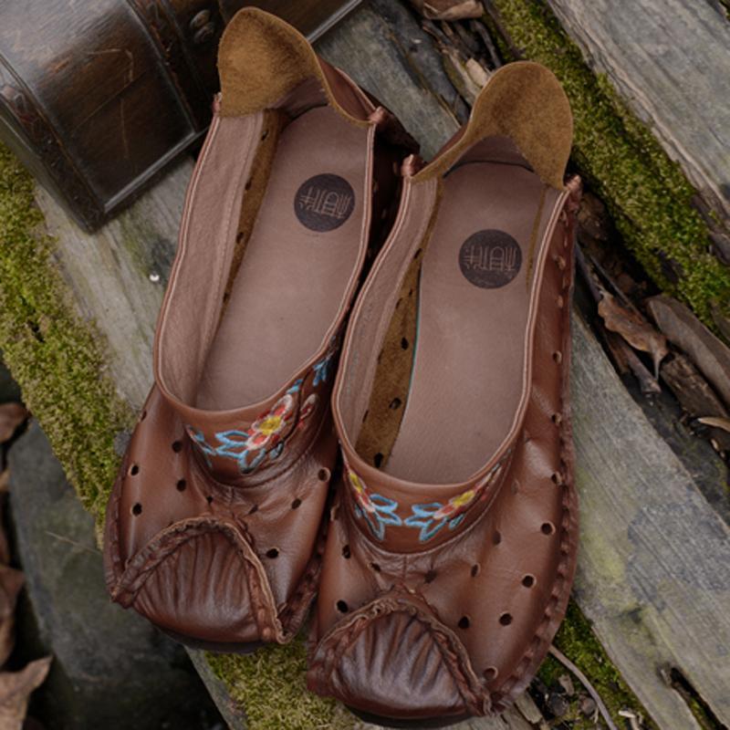 Hallow Out Flat National Style Embroidered Breathable Shoes