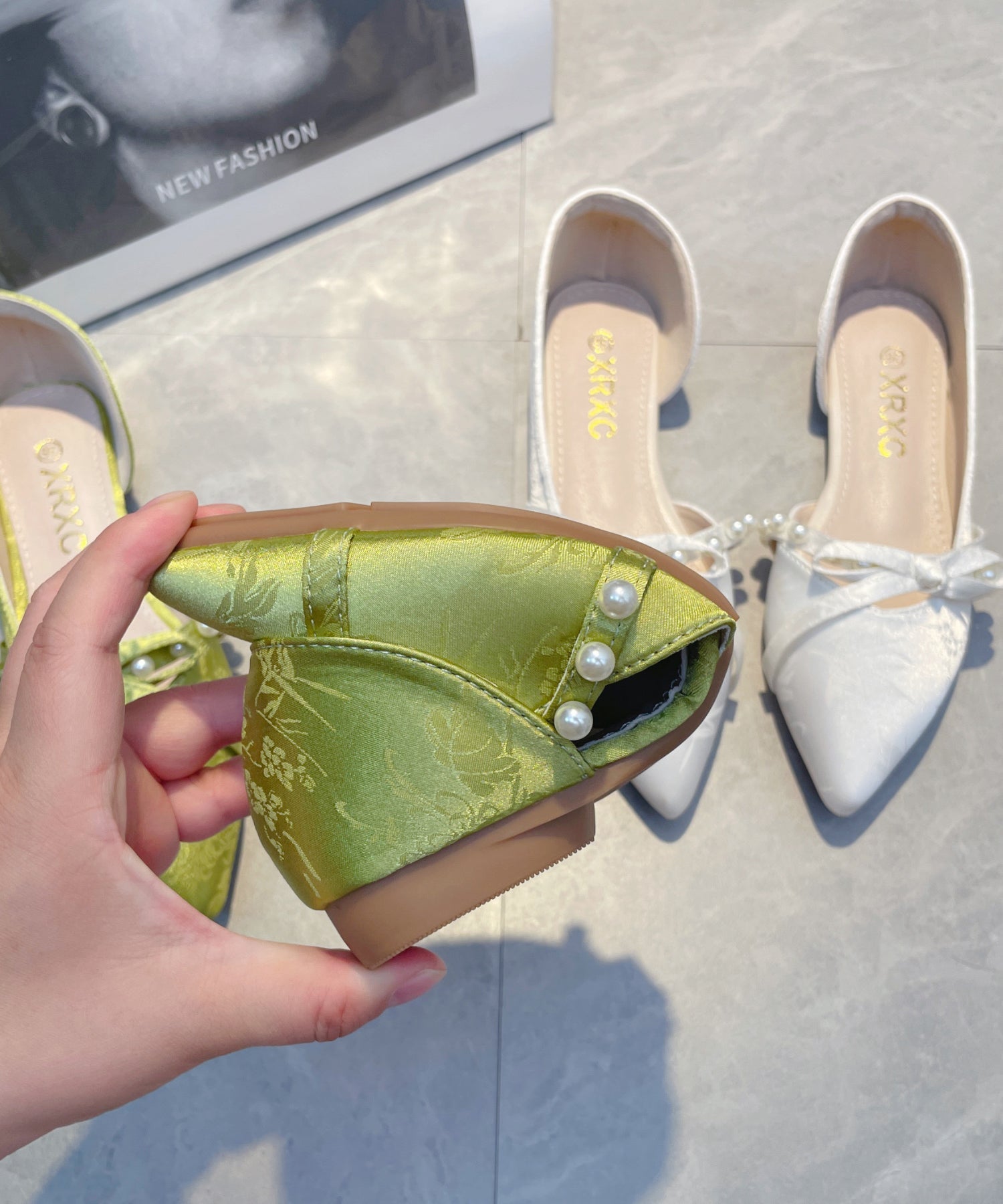 Handmade Splicing Flat Feet Shoes Green Bow Nail Bead