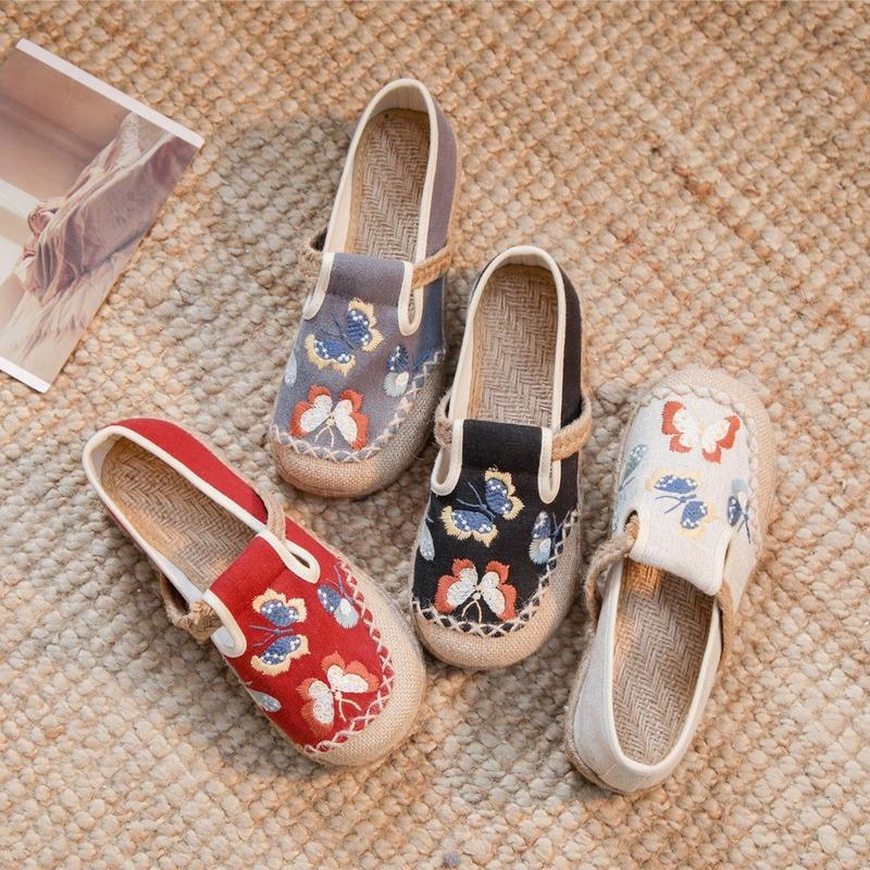 Butterfly Embroidered Cloth Shoes with Fresh Shallow