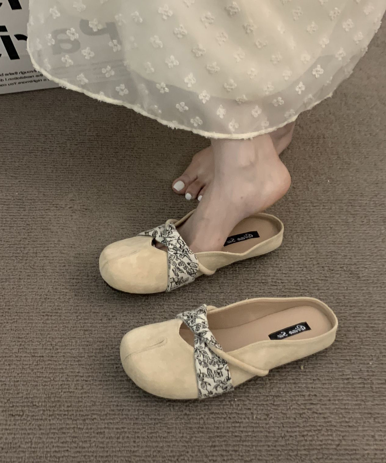 Chic Yellow Suede Boutique Splicing Slide Sandals