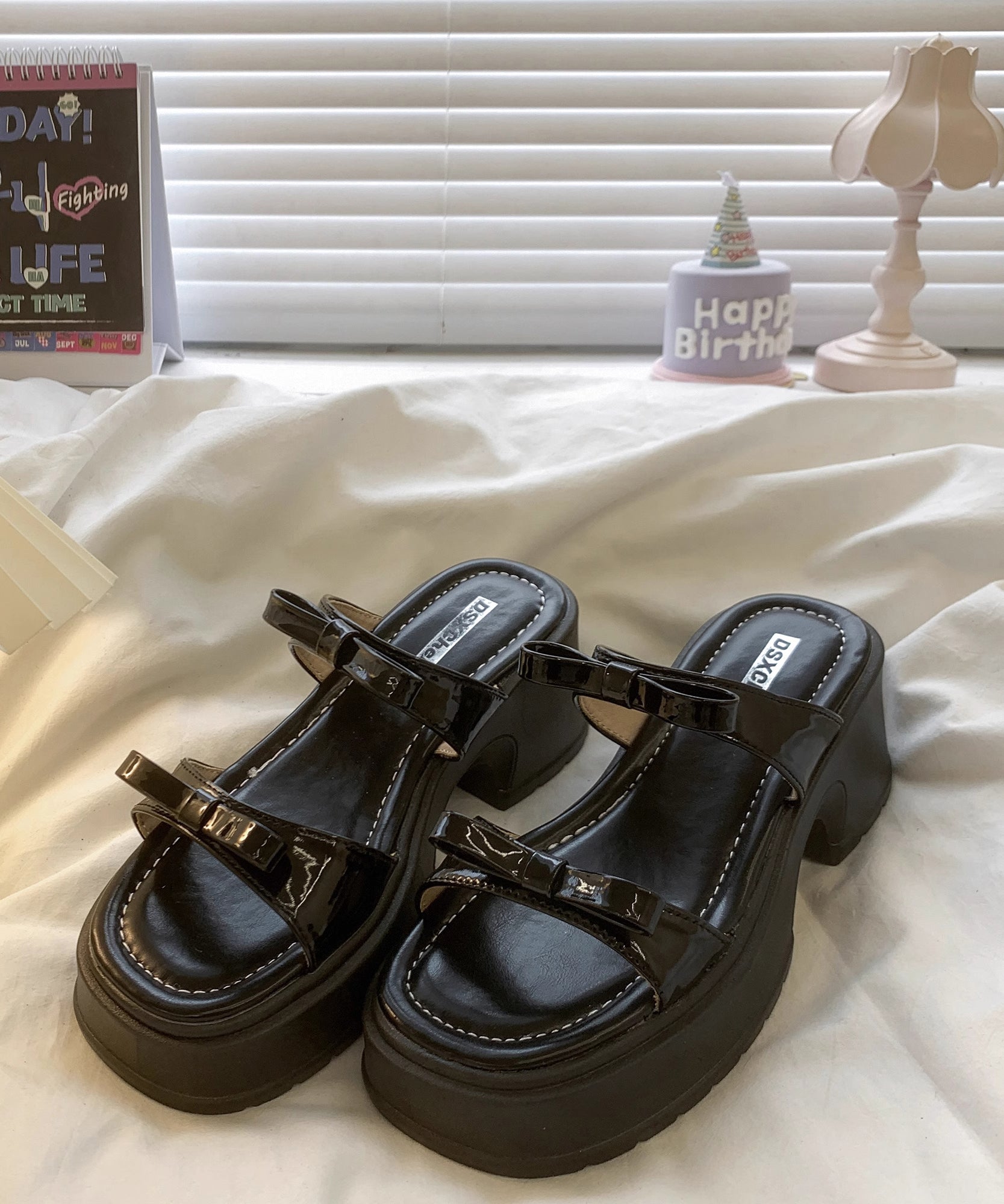 Black Bow Splicing Stylish Faux Leather Chunky Slide Sandals