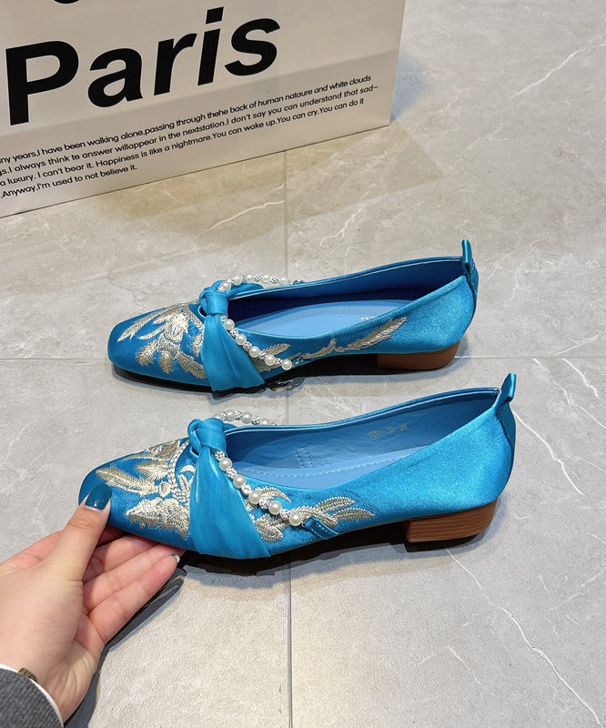 Blue Splicing Satin Embroidered Flat Feet Shoes