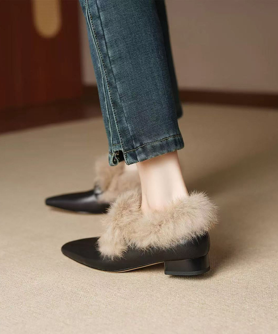 Black Cowhide Leather Comfy Splicing Flats Fuzzy Wool Lined