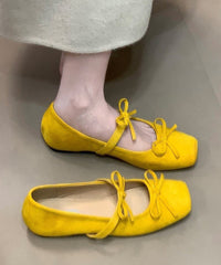 Chic Bow Splicing Flat Feet Shoes Yellow Suede