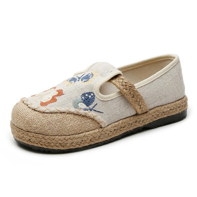 Butterfly Embroidered Cloth Shoes with Fresh Shallow