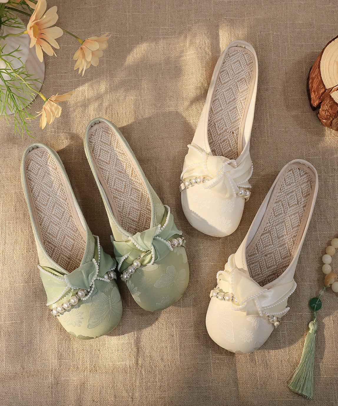 Retro Splicing Chunky White Satin Embroidered Slide Sandals