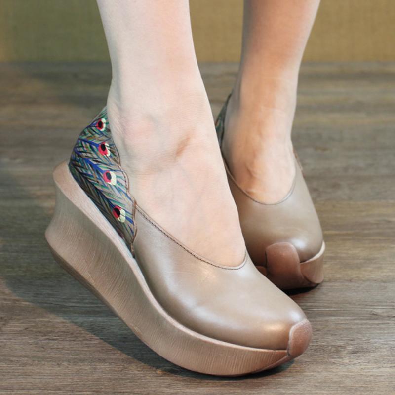 Wedge Peacock Tail Print Sewing Casual Shoes