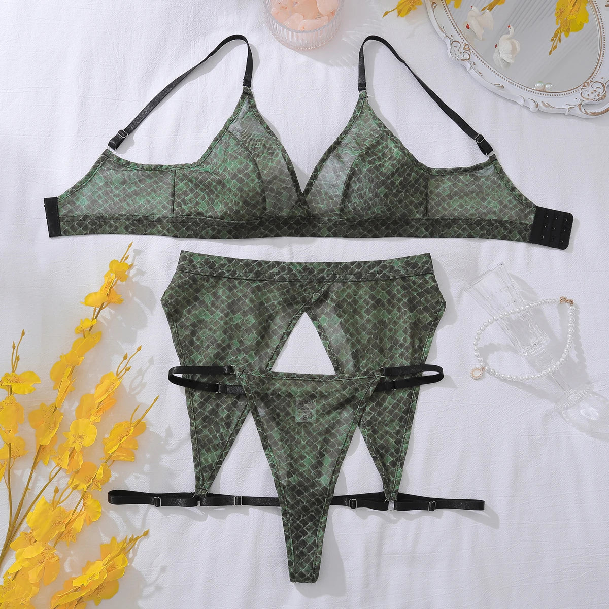 AVELINE 2025 Snake Print Lingerie Set Backless Tight Fit Charming Erotic Halter Bra Panties three-piece Set