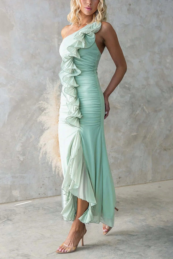 One-shoulder Pleated High Slit Slim Dress