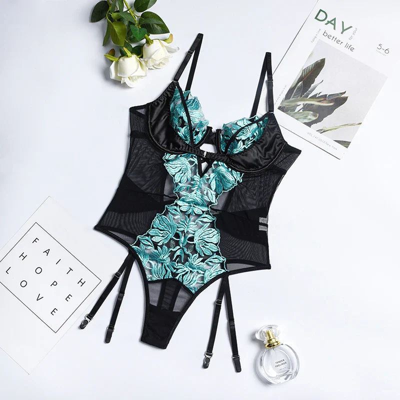 European and American cross hollow embroidery high-quality mesh splicing color collision heavy craft jumpsuit