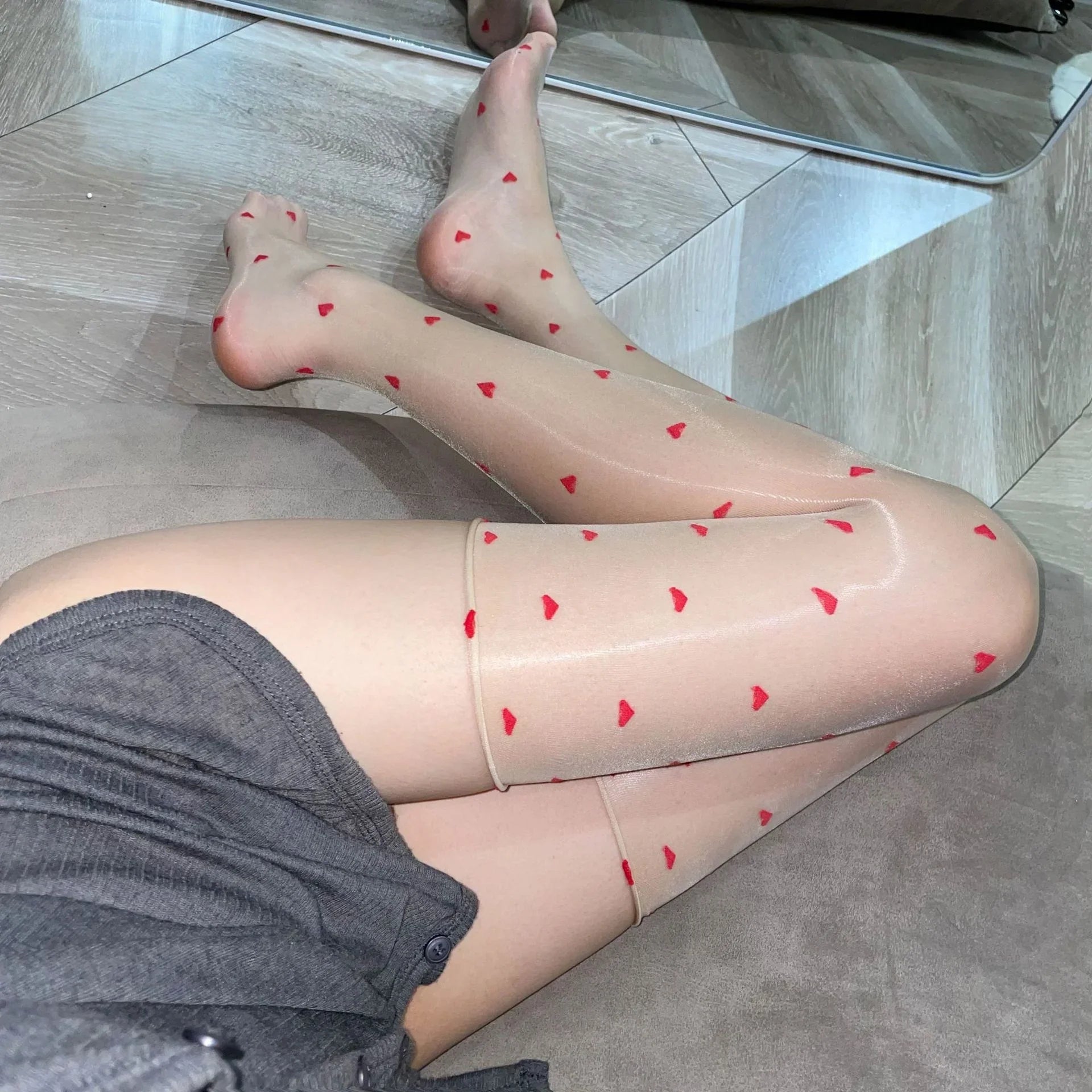 Aurora Oil-bright Silky Heart-shaped Stockings