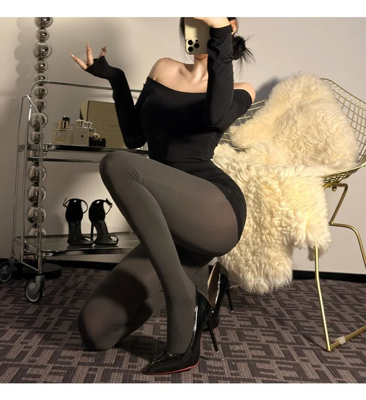 Seductive and Versatile Bold Temptation 80D Velvet Ankora Red Matte High Waist Seamless Crotch Pantyhose Black Stockings