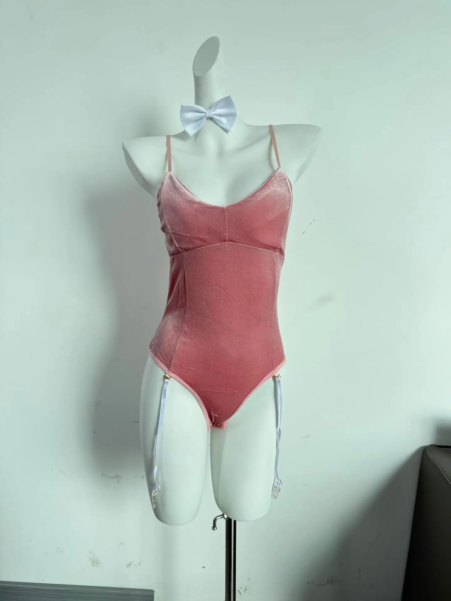 Fun Lingerie Velvet Bunny Girl One-piece with Concealed Crotch Button Uniform Passion Set Nightclub Performance Wear