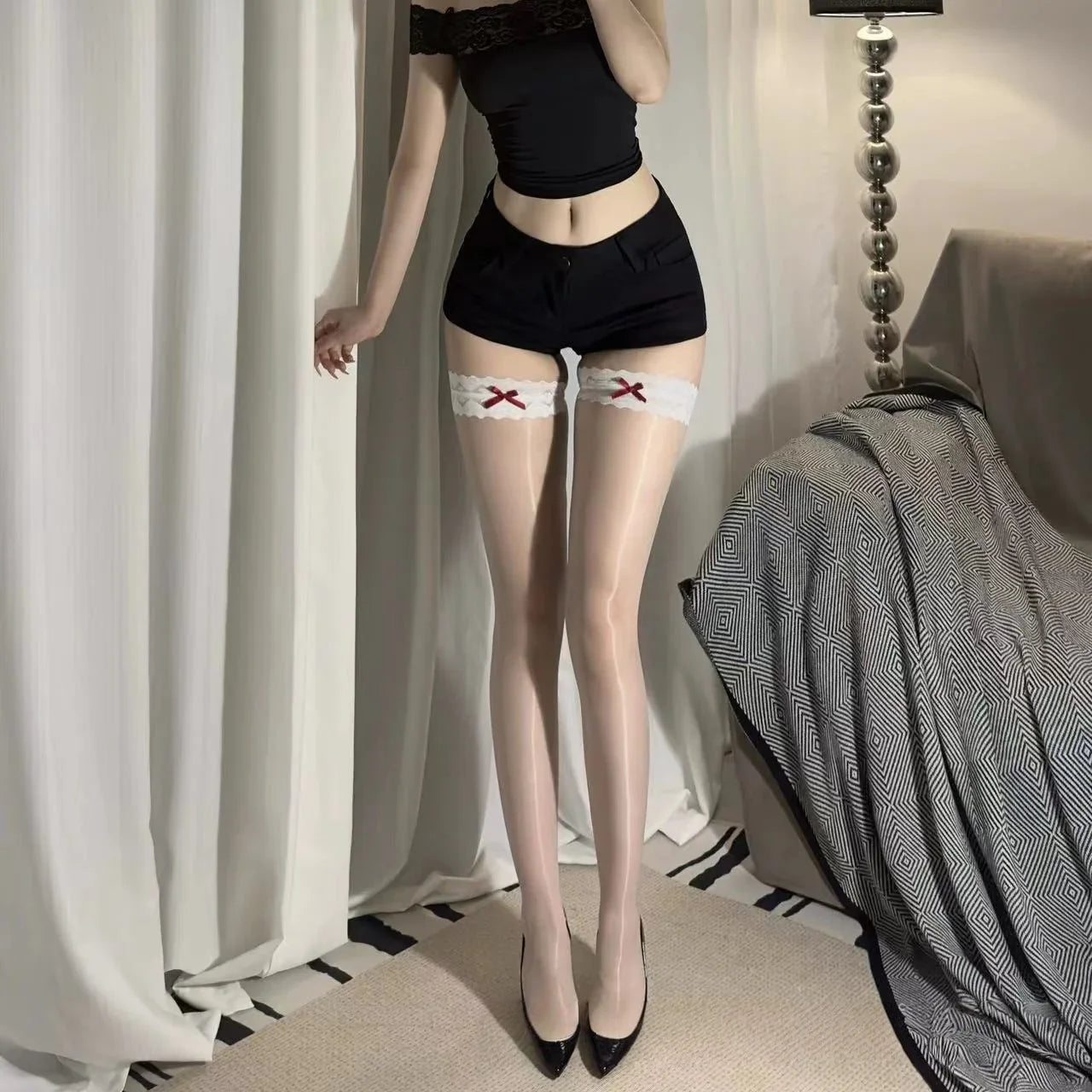 Versatile Sultry Seductive Lady Red-edged Lace Ultra-thin Silky Smooth Pure and Long Stockings Knee-high Thigh Socks