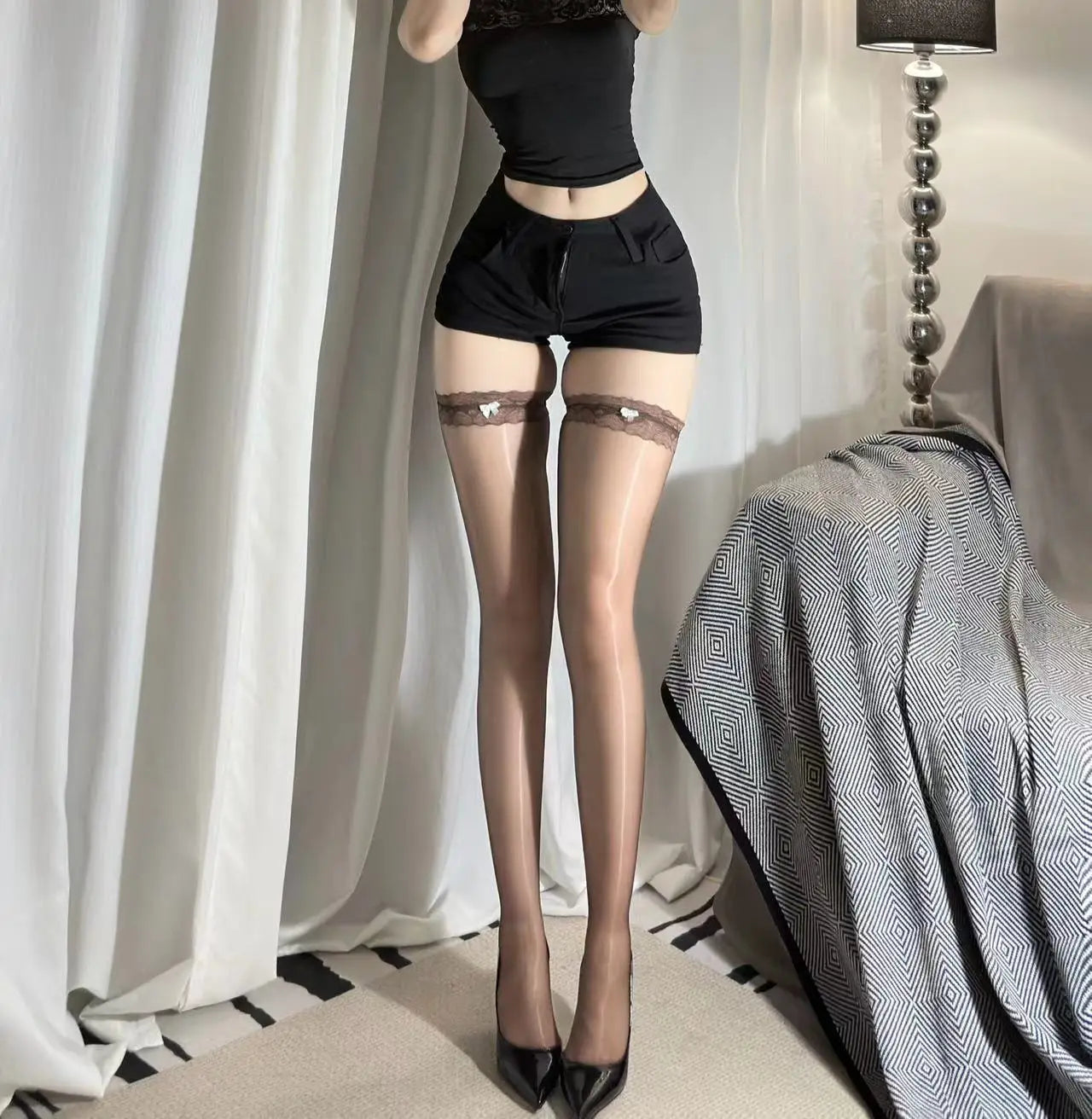 Versatile Sultry Seductive Lady Red-edged Lace Ultra-thin Silky Smooth Pure and Long Stockings Knee-high Thigh Socks