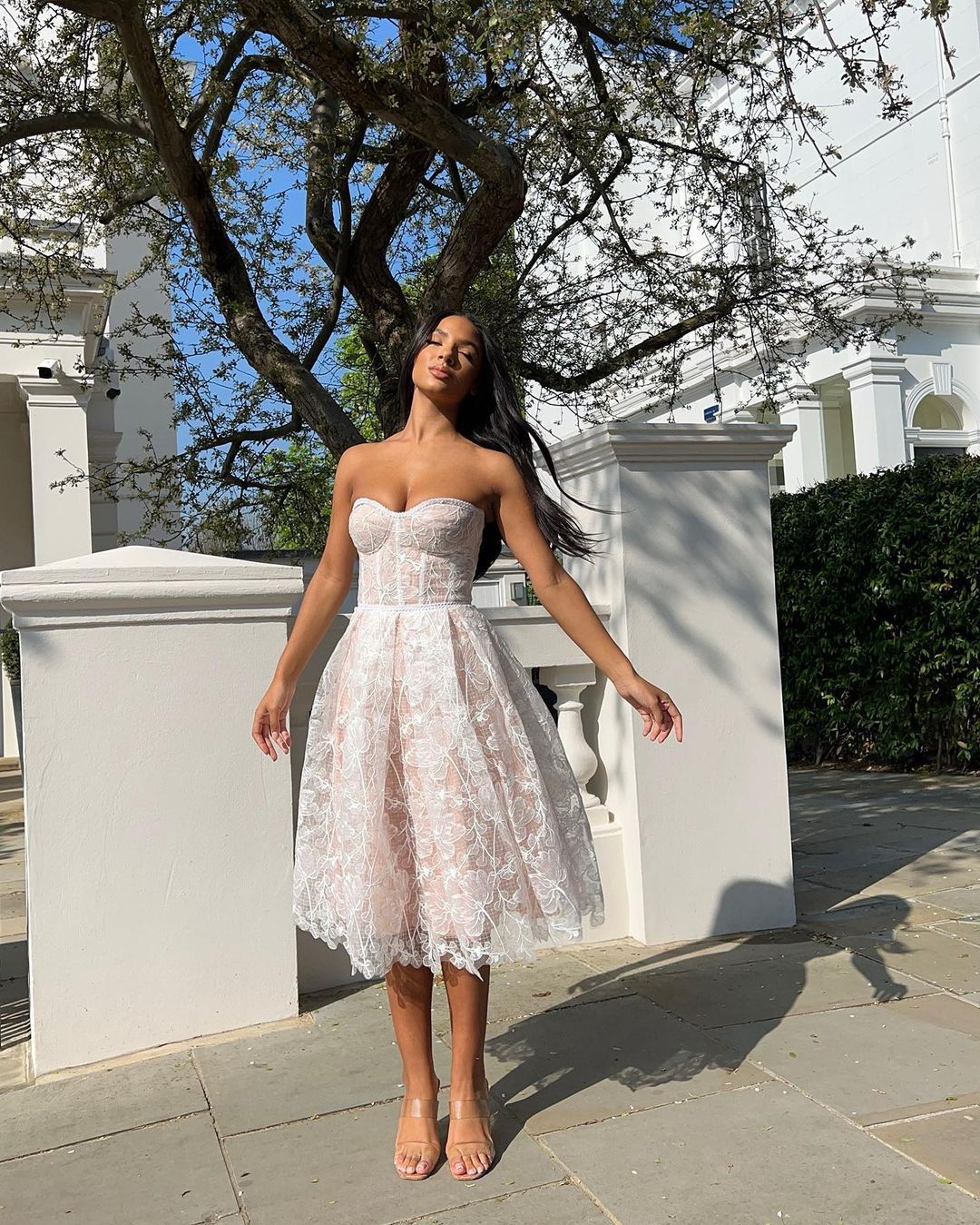 Cup Embroidered Lace Evening Dress, Evening Beach Resort Dress, Tight Skincare Dress