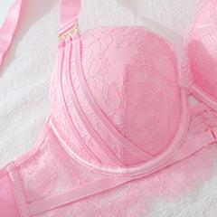 Pure desire hollow out three piece set, complex craftsmanship embroidery hollow out gathering fun set
