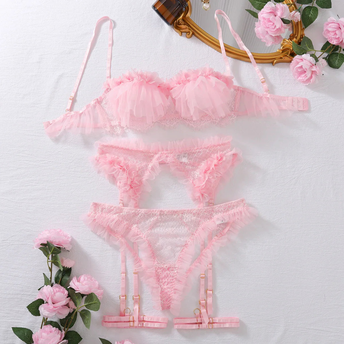 Pure desire hollowed out fungus edge grid mesh lace see through lingerie four piece set