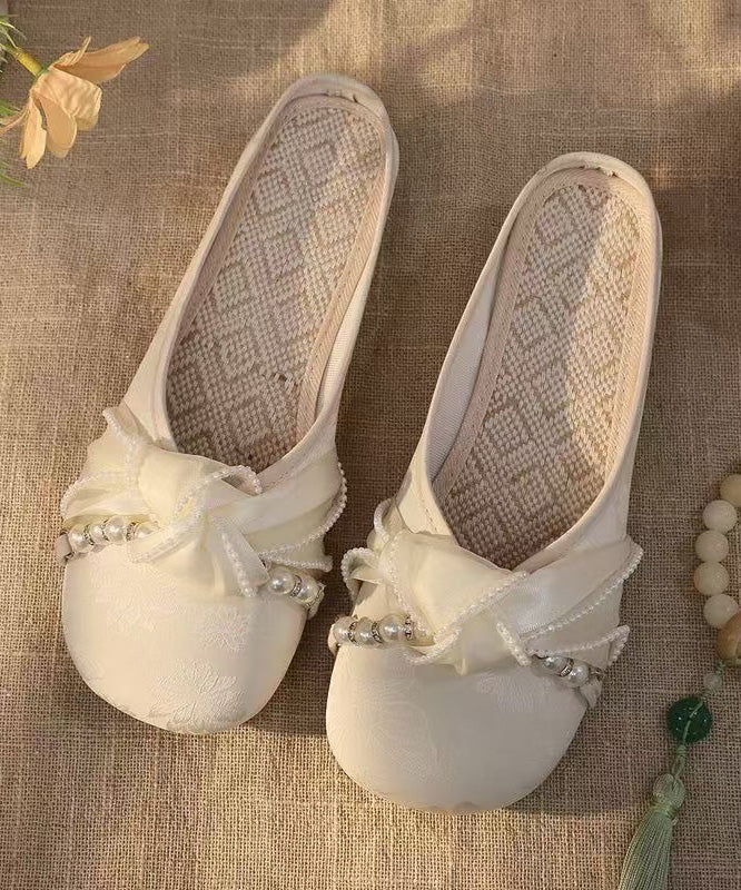 Retro Splicing Chunky White Satin Embroidered Slide Sandals