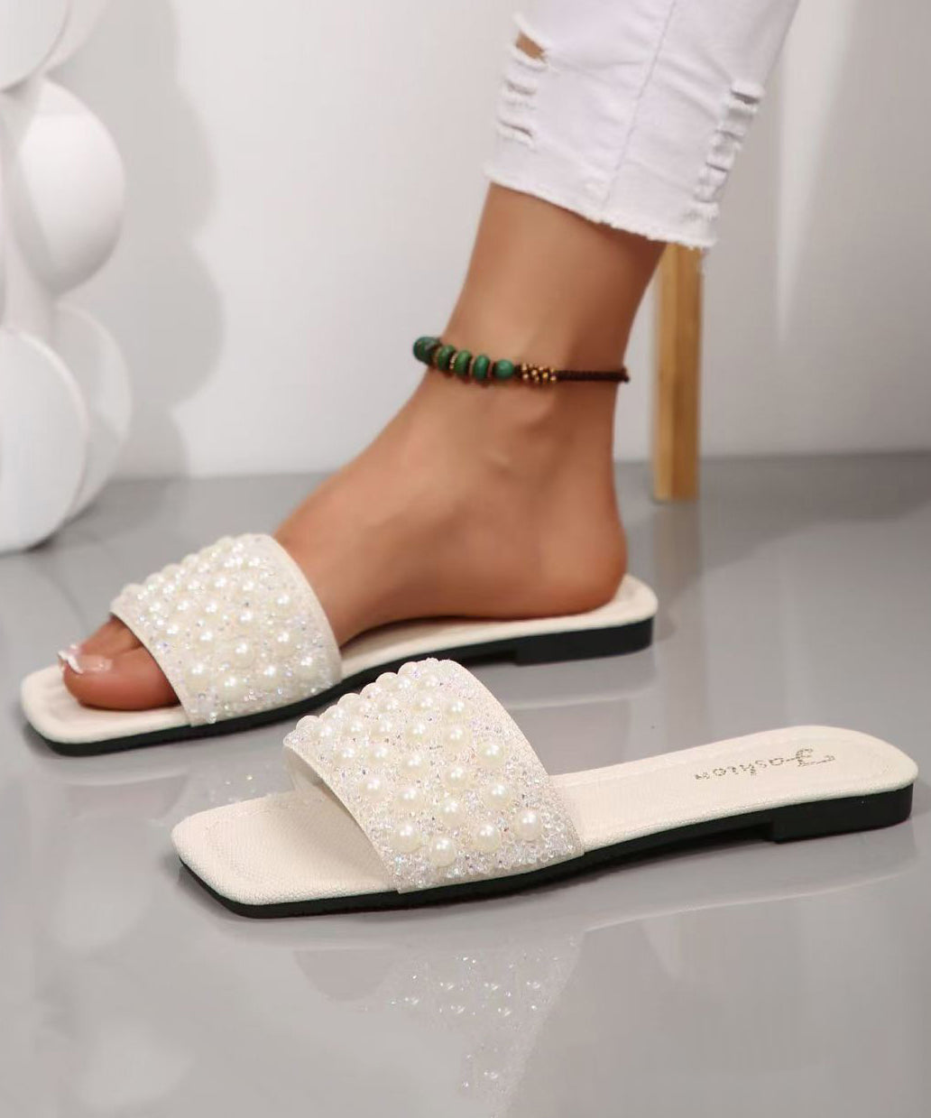 Elegant Splicing White Faux Leather Nail Bead Slide Sandals