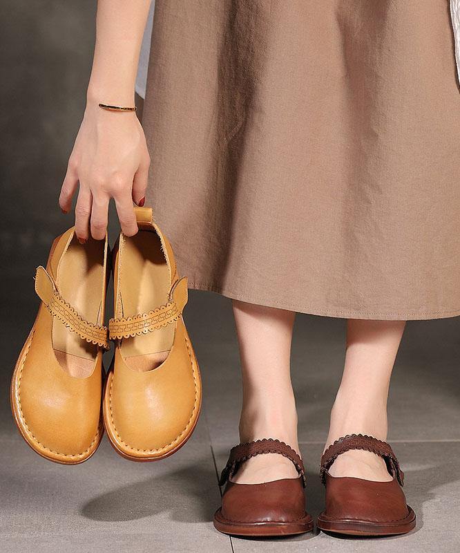 Chocolate Flat Shoes Genuine Leather Fine Embossed Flat Feet Shoes
