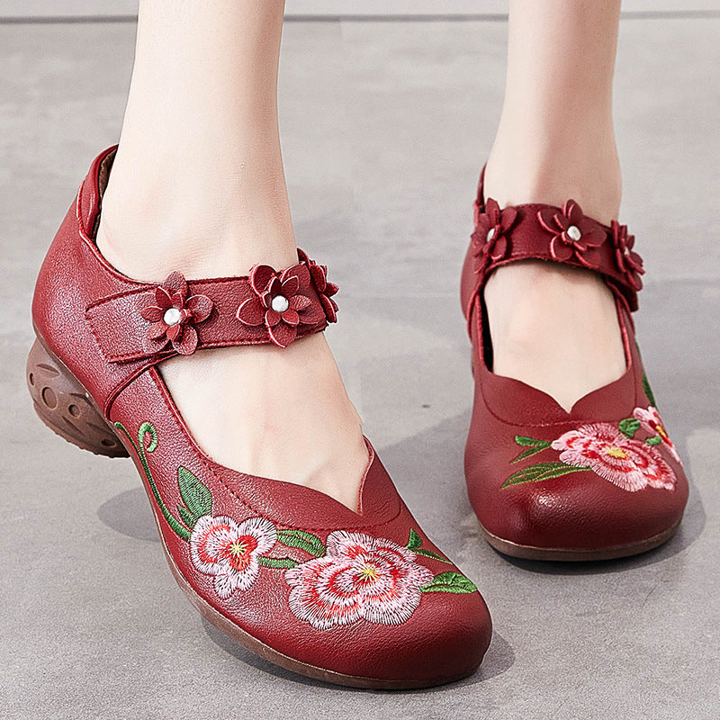Vintage Floral Embroidery Leather Casual Shoes