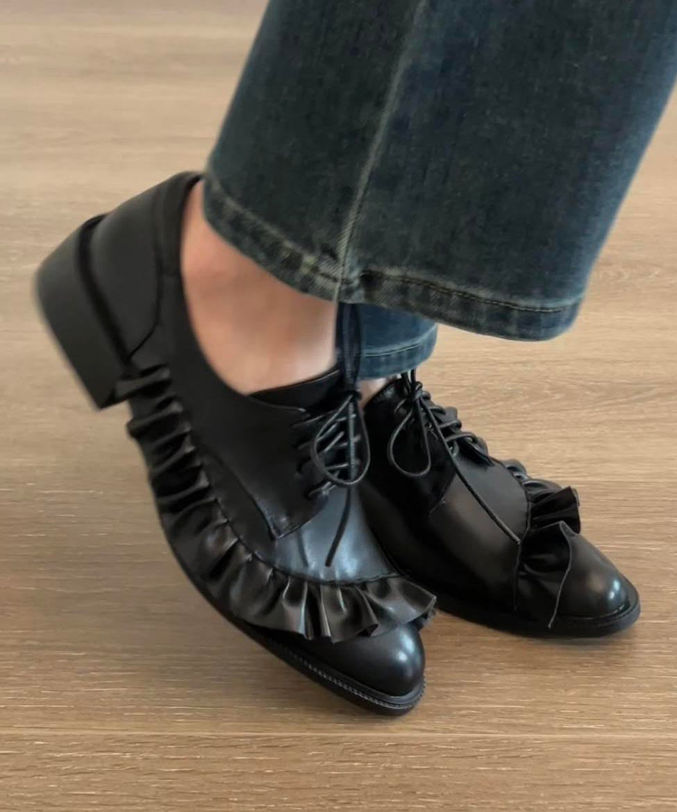 Black Lace Up Cowhide Leather Ruffled Splicing Flat Shoes