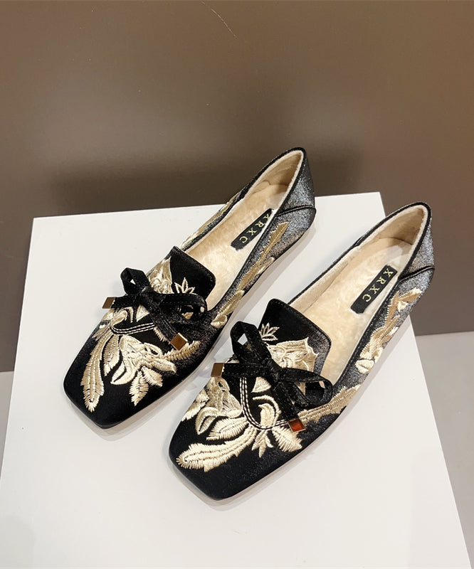 Retro Black Embroidered Flat Feet Shoes Fuzzy Wool Lined