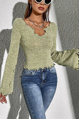 Solid Color V-neck Flared Long-sleeved Fitted Top