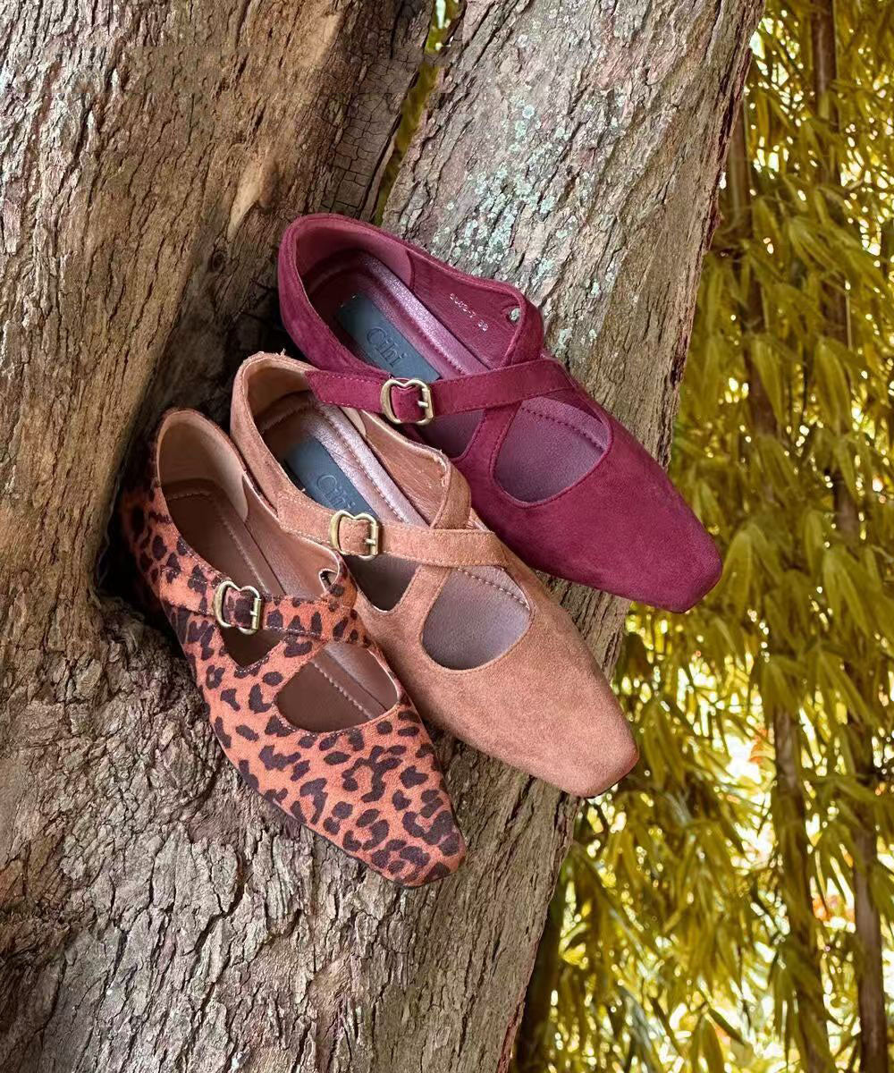 Stylish Leopard Splicing Cross Strap Suede Flats Shoes