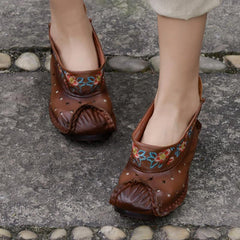 Hallow Out Flat National Style Embroidered Breathable Shoes