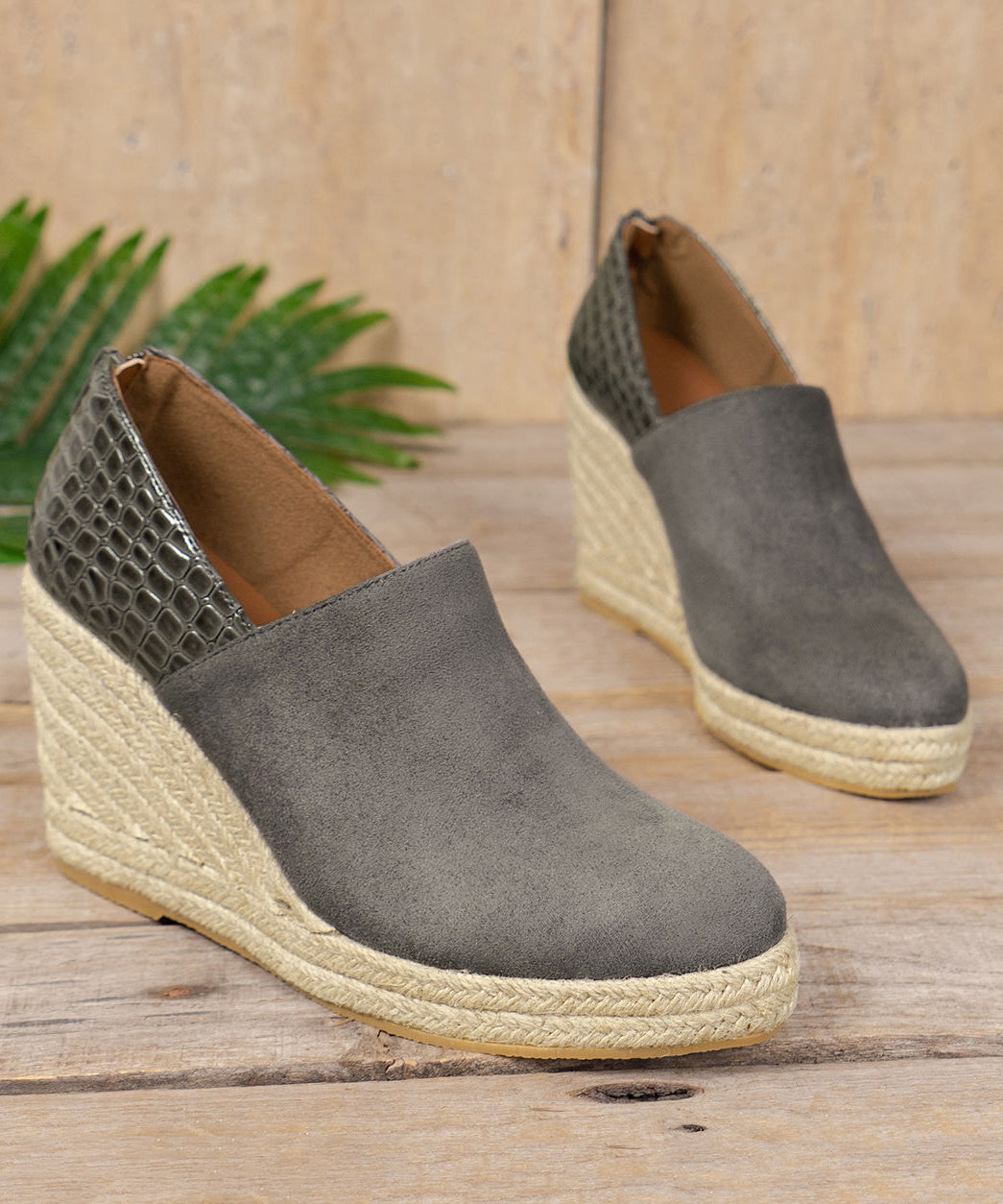 Grey Zippered Crocodile Faux Leather Splicing High Wedge Heels Shoes