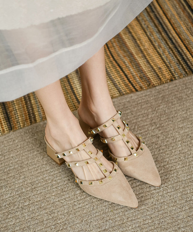 Fashionable Rivet Pointed Chunky Heel Slide Sandals