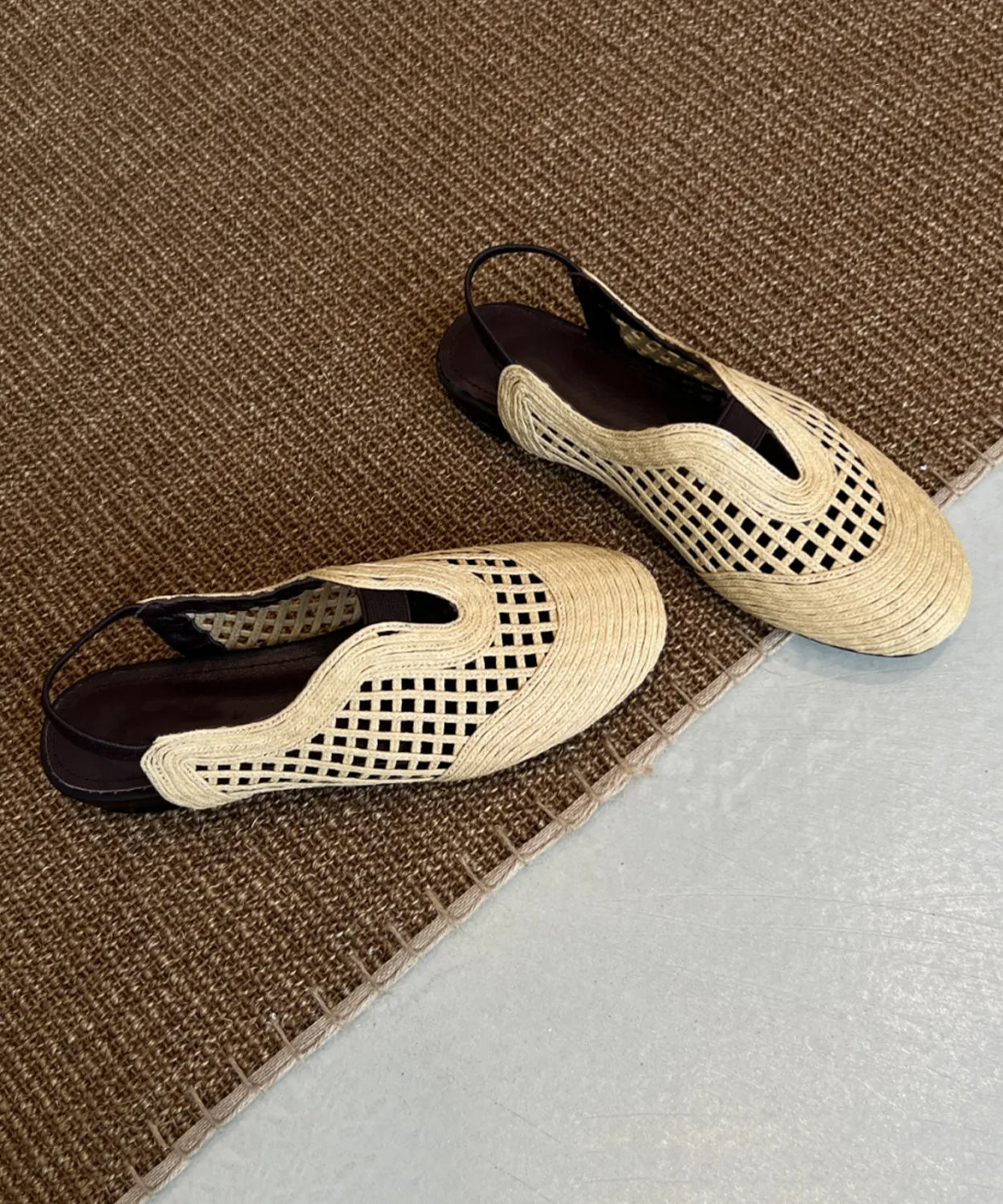 White Flat Sandals Sheepskin Boutique Splicing Hollow Out