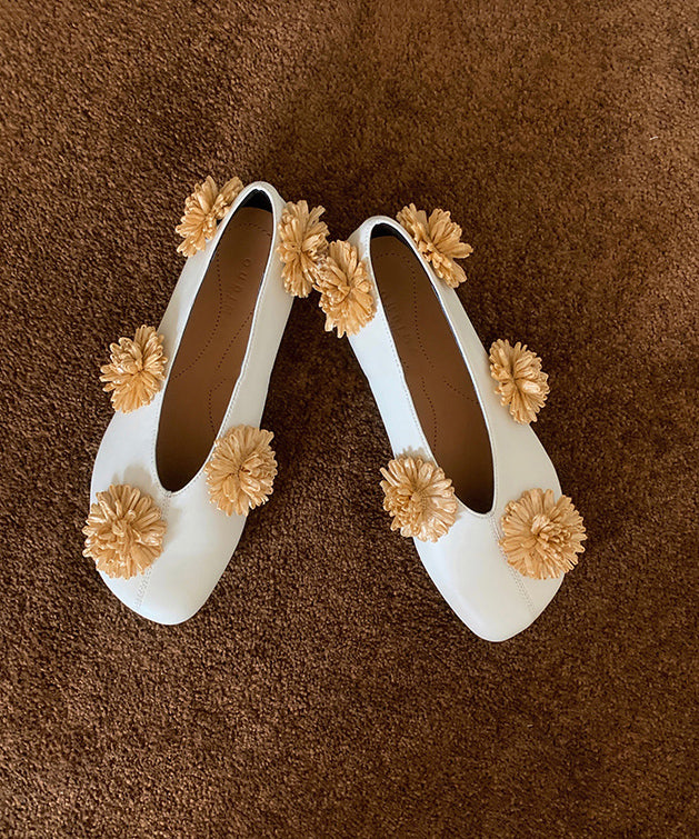 Floral Splicing Flat Shoes Black Sheepskin