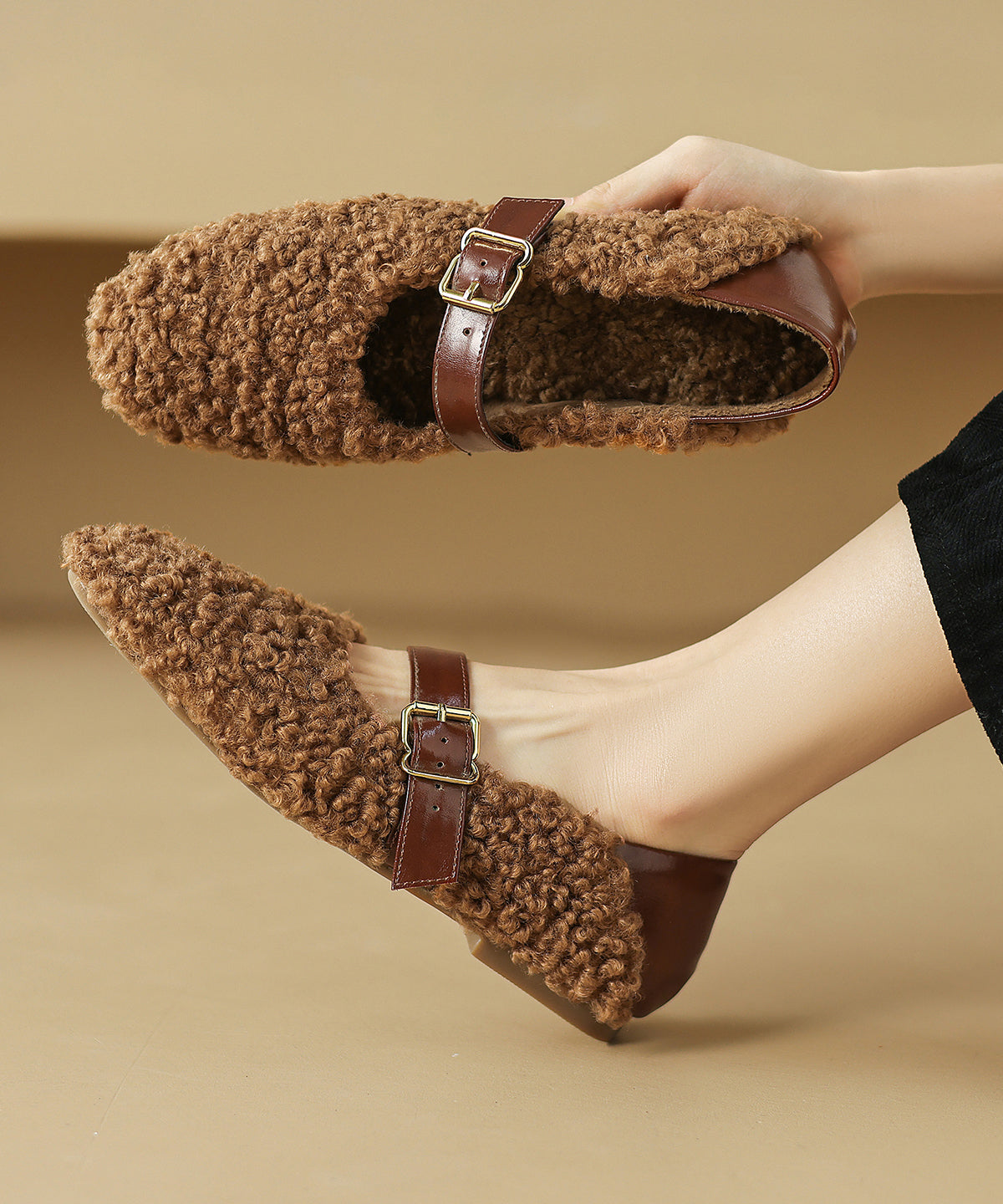 Comfortable Fuzzy Wool Lined Splicing Flats Brown Buckle Strap