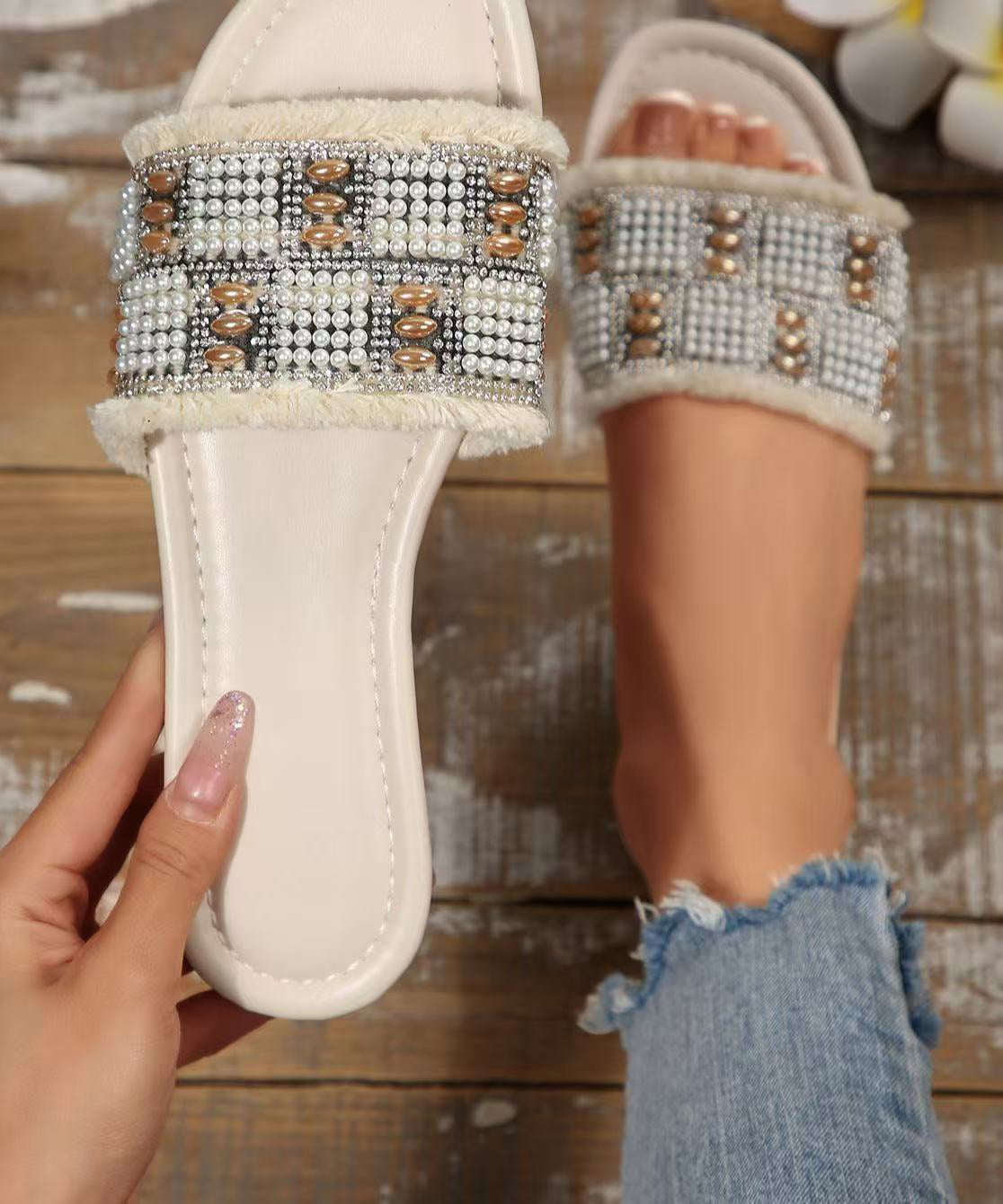 Beautiful Nail Bead Splicing White Faux Leather Slide Sandals