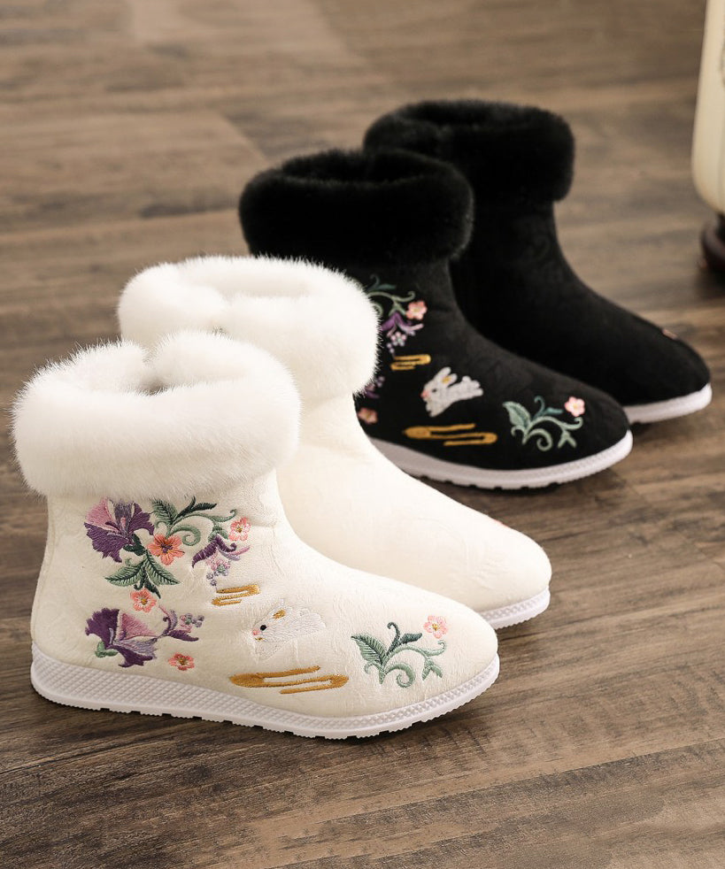 White Cotton Fabric Embroidery Splicing Boots
