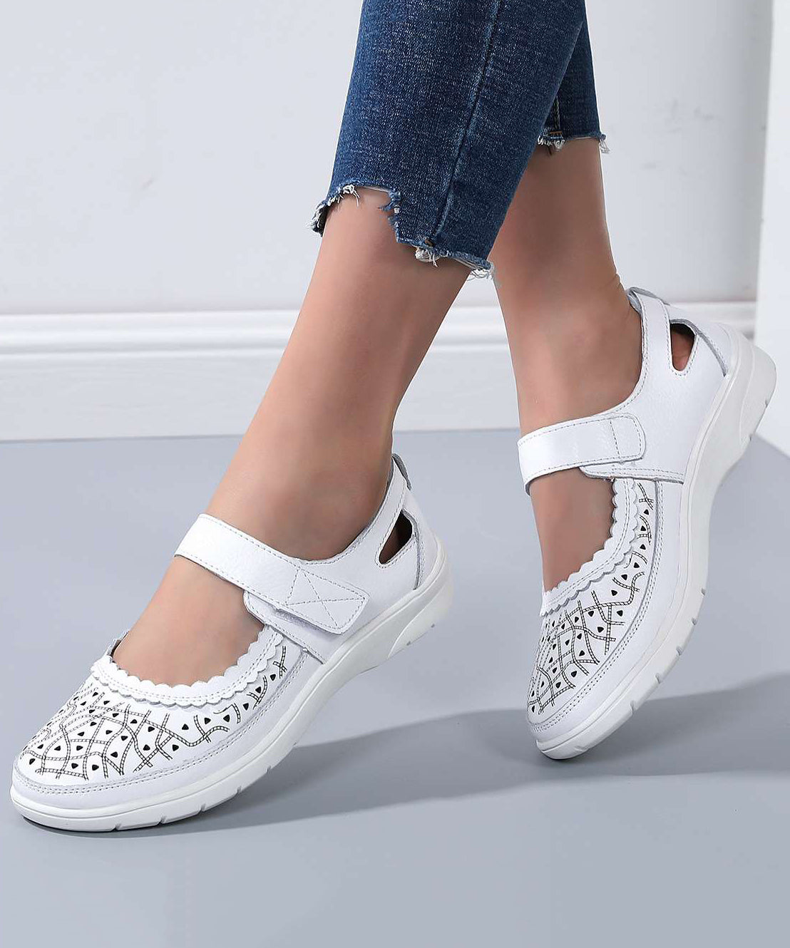 Summer Comfortable Cowhide Leather Sandals Hollow Out